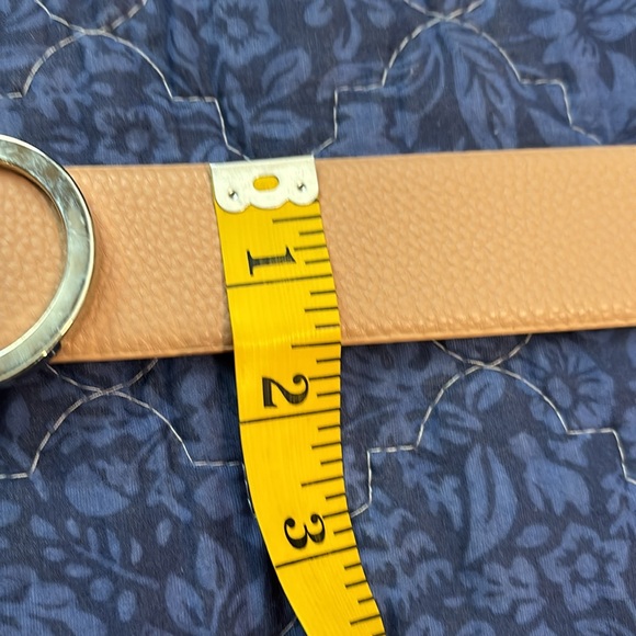Nine West Women’s Belt Size Medium Tan Silver Buckle - Picture 5 of 9